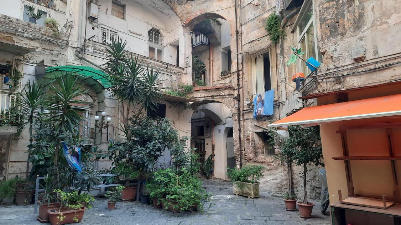 White Home 2 San Gregorio 14 نابولي المظهر الخارجي الصورة