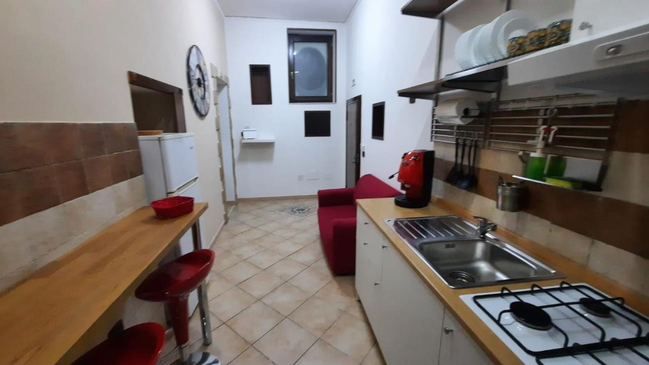 White Home 2 San Gregorio 14 نابولي المظهر الخارجي الصورة